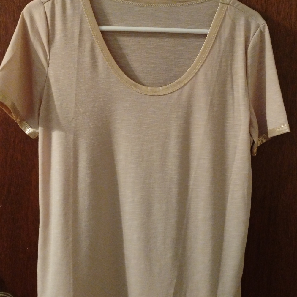 SHEIN Beige Short Sleeve Tee